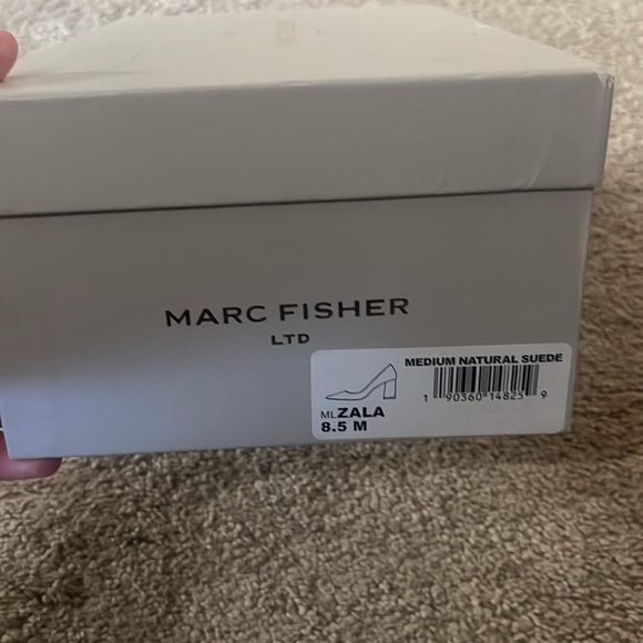 Marc Fisher LTD ZALA 8.5 M Natural Suede - Picture 9 of 11